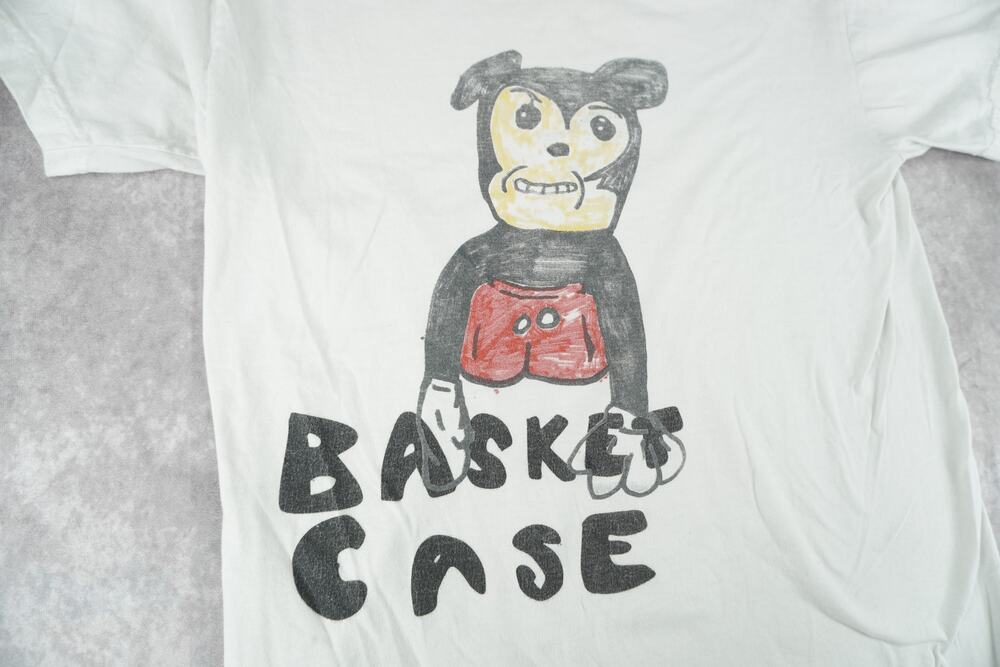 Basketcase Gallery NYC 2022 Mickey Graphic T-Shirt Men’s Large Made in USA